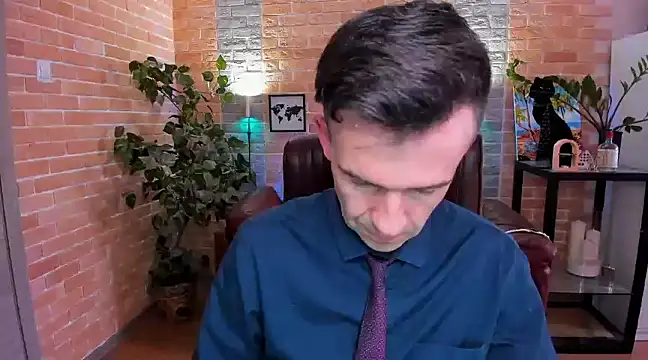 Snapshot of SteveTiger chatting on 03/20/25, 02:21 SteveTiger online show from 03/20/25, 02:21