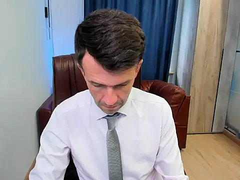 Snapshot of SteveTiger chatting on 09/18/25, 01:13 SteveTiger online show from 09/18/25, 01:13