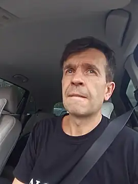 Snapshot of SteveTiger chatting on 09/22/25, 07:32 SteveTiger online show from 09/22/25, 07:32