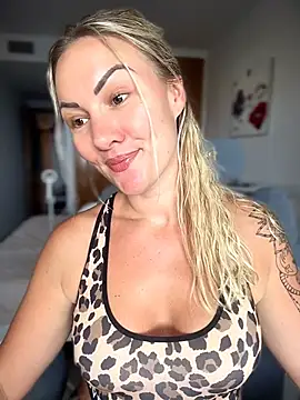 Snapshot of NastyMilf_ chatting on 06/18/26, 09:14 NastyMilf online show from 06/18/26, 09:14