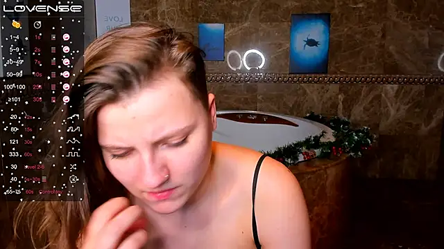 Snapshot of MelindaTin chatting on 01/04/25, 07:34 MelindaTin online show from 01/04/25, 07:34