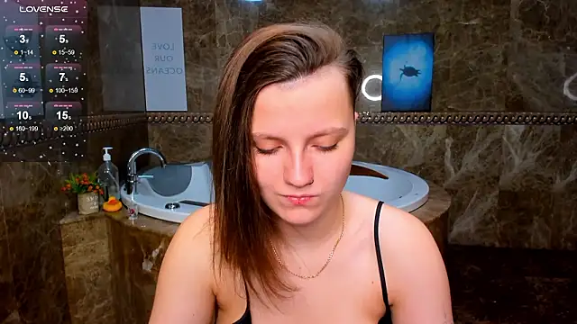 Snapshot of MelindaTin chatting on 02/06/26, 12:37 MelindaTin online show from 02/06/26, 12:37