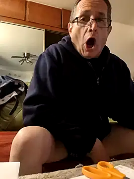 Snapshot of bobby69cock chatting on 01/11/25, 12:50 bobby69cock online show from 01/11/25, 12:50