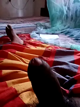 Snapshot of Nirmaana76 chatting on 10/14/25, 07:31 Nirmaana76 online show from 10/14/25, 07:31