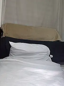 Snapshot of estrella_tasty chatting on 09/09/25, 11:48 estrella tasty online show from 09/09/25, 11:48