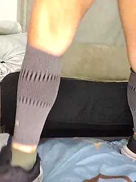 Snapshot of estrella_tasty chatting on 11/02/25, 02:03 estrella tasty online show from 11/02/25, 02:03