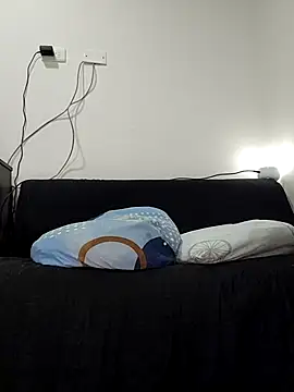 Snapshot of estrella_tasty chatting on 06/16/26, 12:46 estrella tasty online show from 06/16/26, 12:46