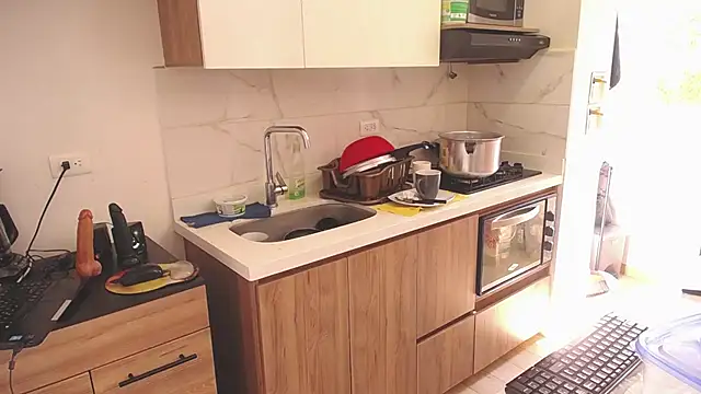 Snapshot of Tits__sweet chatting on 01/16/25, 03:46 Tits sweet online show from 01/16/25, 03:46