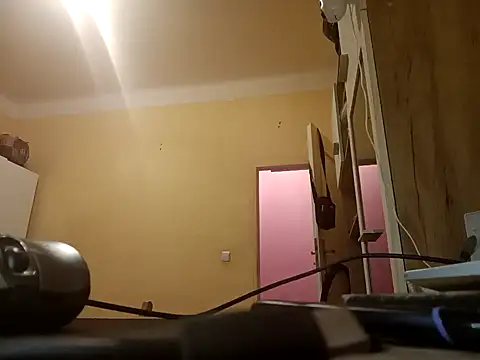 Snapshot of MrWhitePL chatting on 01/31/25, 08:43 MrWhitePL online show from 01/31/25, 08:43