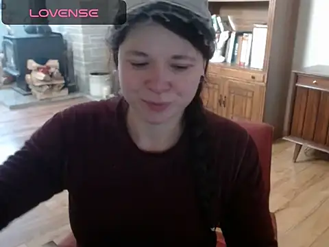 Snapshot of MarcyJones chatting on 12/04/24, 07:01 MarcyJones online show from 12/04/24, 07:01