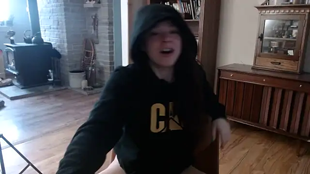 Snapshot of MarcyJones chatting on 01/25/25, 04:03 MarcyJones online show from 01/25/25, 04:03