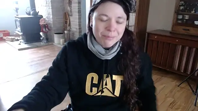 Snapshot of MarcyJones chatting on 02/04/25, 03:15 MarcyJones online show from 02/04/25, 03:15