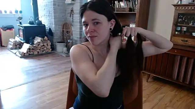 Snapshot of MarcyJones chatting on 02/24/25, 02:58 MarcyJones online show from 02/24/25, 02:58