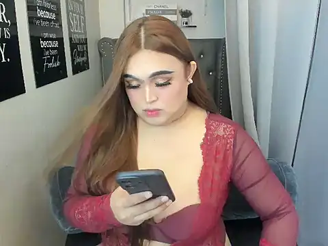 Snapshot of YourGirlfriendMegann chatting on 01/11/26, 10:15 YourGirlfriendMegann online show from 01/11/26, 10:15