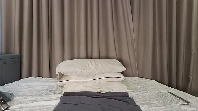 Snapshot of LucyNuty chatting on 11/30/25, 05:11 LucyNuty online show from 11/30/25, 05:11