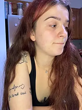 Snapshot of joeystaciee chatting on 05/19/26, 01:56 joeystaciee online show from 05/19/26, 01:56