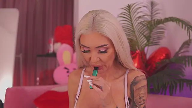 fallingangel online show from 11/12/25, 09:21