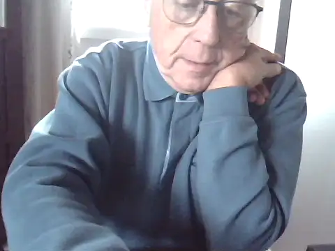 johnjohn622662 online show from 11/09/25, 10:57