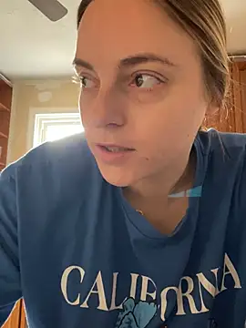 Snapshot of jaseyrae chatting on 12/13/24, 03:54 jaseyrae online show from 12/13/24, 03:54