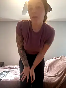 Snapshot of jaseyrae chatting on 09/19/25, 02:51 jaseyrae online show from 09/19/25, 02:51