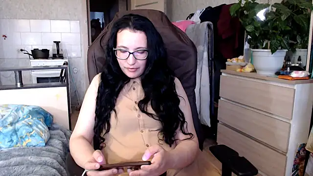 Snapshot of AnKey_Rayah chatting on 06/14/26, 02:41 AnKey Rayah online show from 06/14/26, 02:41