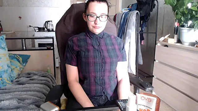 Snapshot of AnKey_Rayah chatting on 06/22/26, 04:31 AnKey Rayah online show from 06/22/26, 04:31