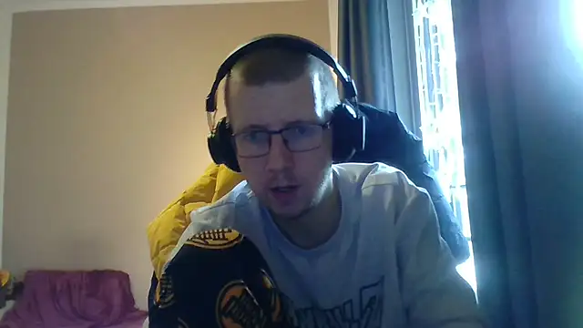 Snapshot of David250692 chatting on 10/07/25, 11:51 David250692 online show from 10/07/25, 11:51