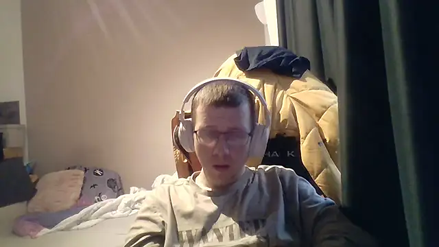 David250692 online show from 02/13/26, 08:10