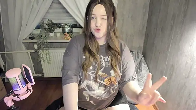 Snapshot of Sophia_Edwards chatting on 02/01/25, 06:08 Sophia Edwards online show from 02/01/25, 06:08