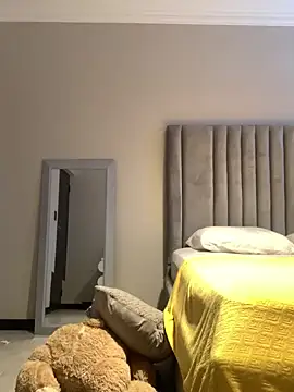 CurvyDesire1 online show from 04/09/26, 05:07