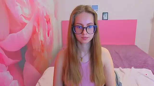AliceAdams online show from 05/08/26, 06:52