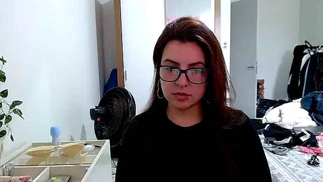 chelbyy online show from 10/02/25, 05:42