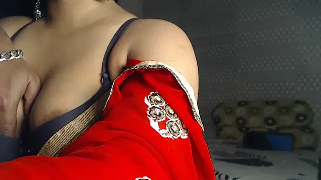 Snapshot of Indian_Anu chatting on 03/09/25, 06:54 Indian Anu online show from 03/09/25, 06:54