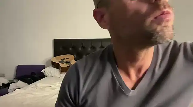 Snapshot of CamCrestXXX chatting on 01/10/25, 08:07 CamCrestXXX online show from 01/10/25, 08:07