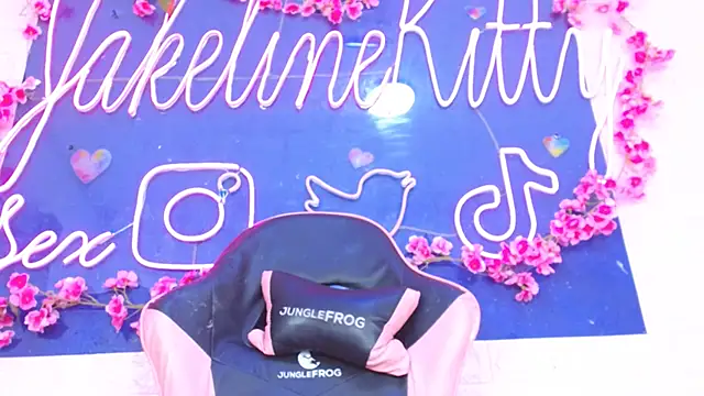 JakelineKitty online show from 11/08/25, 03:12