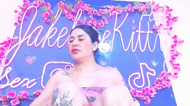 JakelineKitty online show from 11/28/25, 03:53