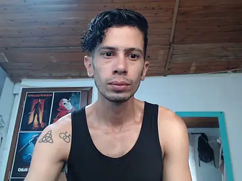 Snapshot of alisterxxx chatting on 01/24/25, 12:31 alisterxxx online show from 01/24/25, 12:31