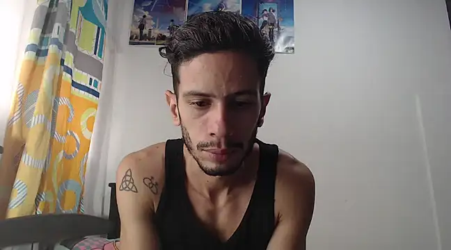 Snapshot of alisterxxx chatting on 02/22/25, 12:29 alisterxxx online show from 02/22/25, 12:29