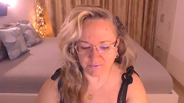 Raisshy online show from 03/20/26, 05:12