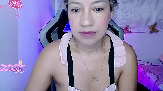 ninatiny online show from 11/25/25, 10:26