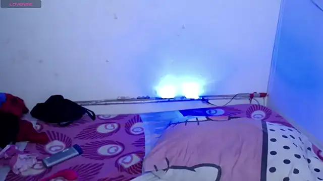 ninatiny online show from 04/09/26, 10:31