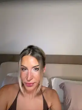 jasminesummer online show from 07/18/26, 07:06