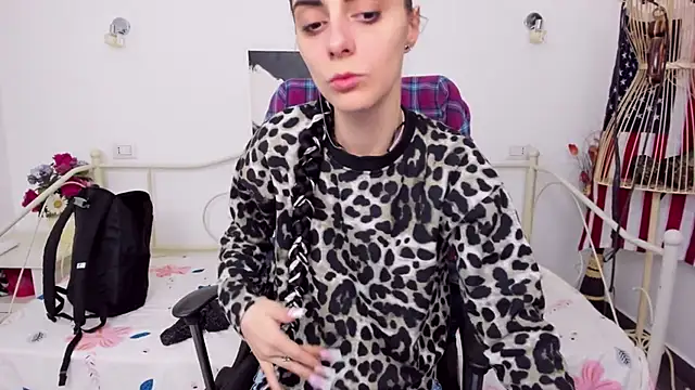 Snapshot of jessystarr chatting on 02/16/25, 07:27 jessystarr online show from 02/16/25, 07:27