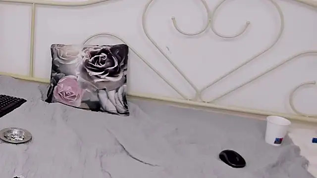 Snapshot of jessystarr chatting on 03/18/25, 06:37 jessystarr online show from 03/18/25, 06:37