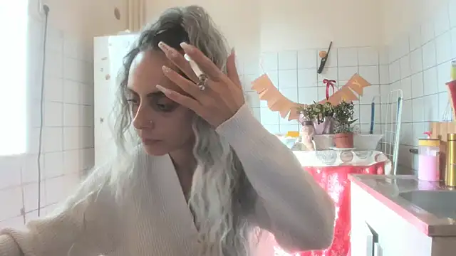 Snapshot of jessystarr chatting on 09/13/25, 07:19 jessystarr online show from 09/13/25, 07:19