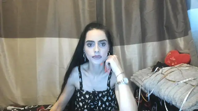 Snapshot of jessystarr chatting on 11/05/25, 02:39 jessystarr online show from 11/05/25, 02:39