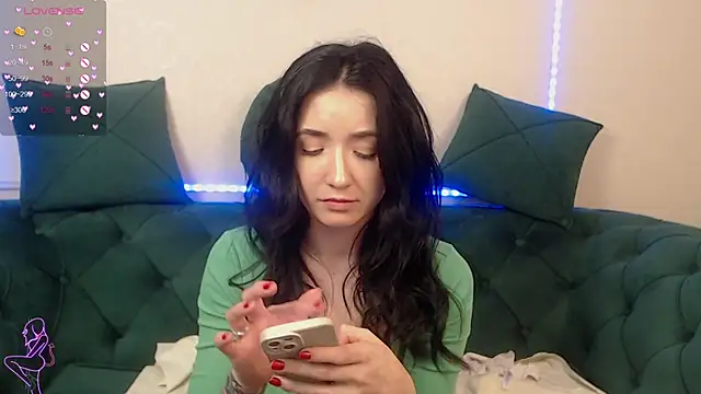 Snapshot of GlamKate chatting on 03/05/25, 04:46 GlamKate online show from 03/05/25, 04:46