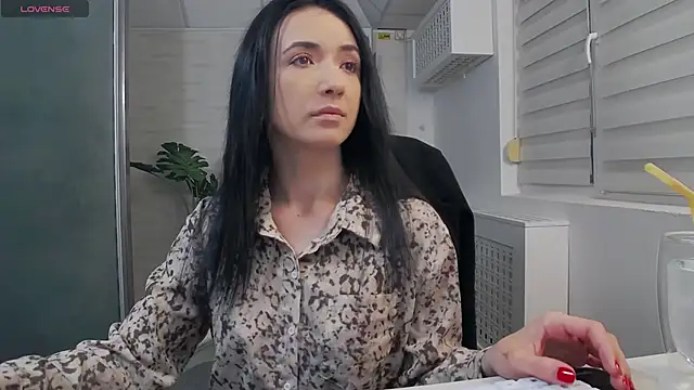 Snapshot of GlamKate chatting on 03/07/25, 05:08 GlamKate online show from 03/07/25, 05:08