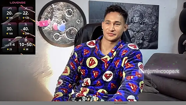 BenjaminCooperk online show from 10/31/25, 07:42