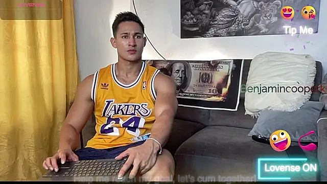 Snapshot of BenjaminCooperk chatting on 02/14/26, 08:27 BenjaminCooperk online show from 02/14/26, 08:27